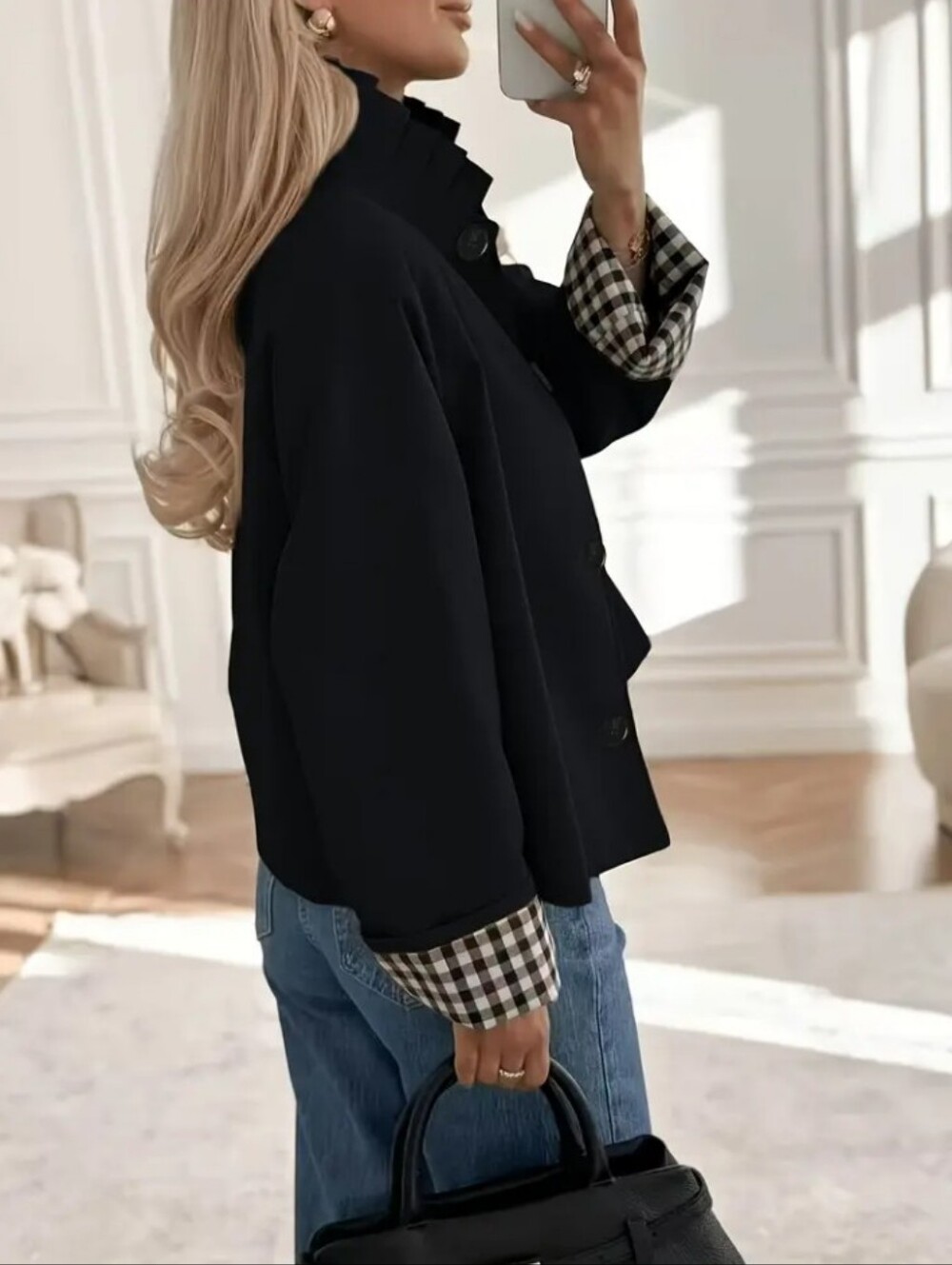 Women's Cropped Trench Coat, Balancing Professionalism with a Relaxed Vibe
